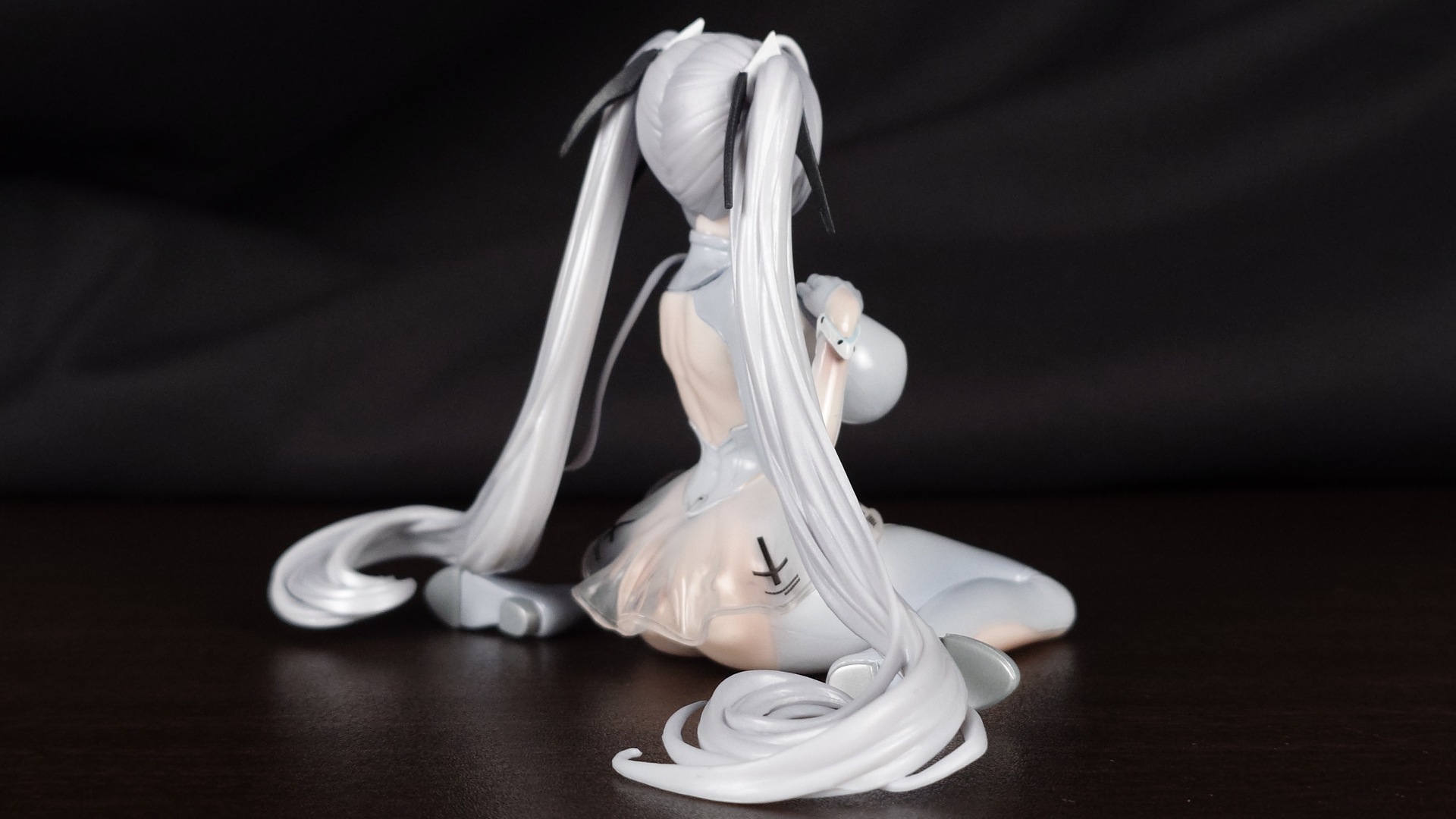 勝利の女神NIKKE シンデレラ フィギュア 側面3